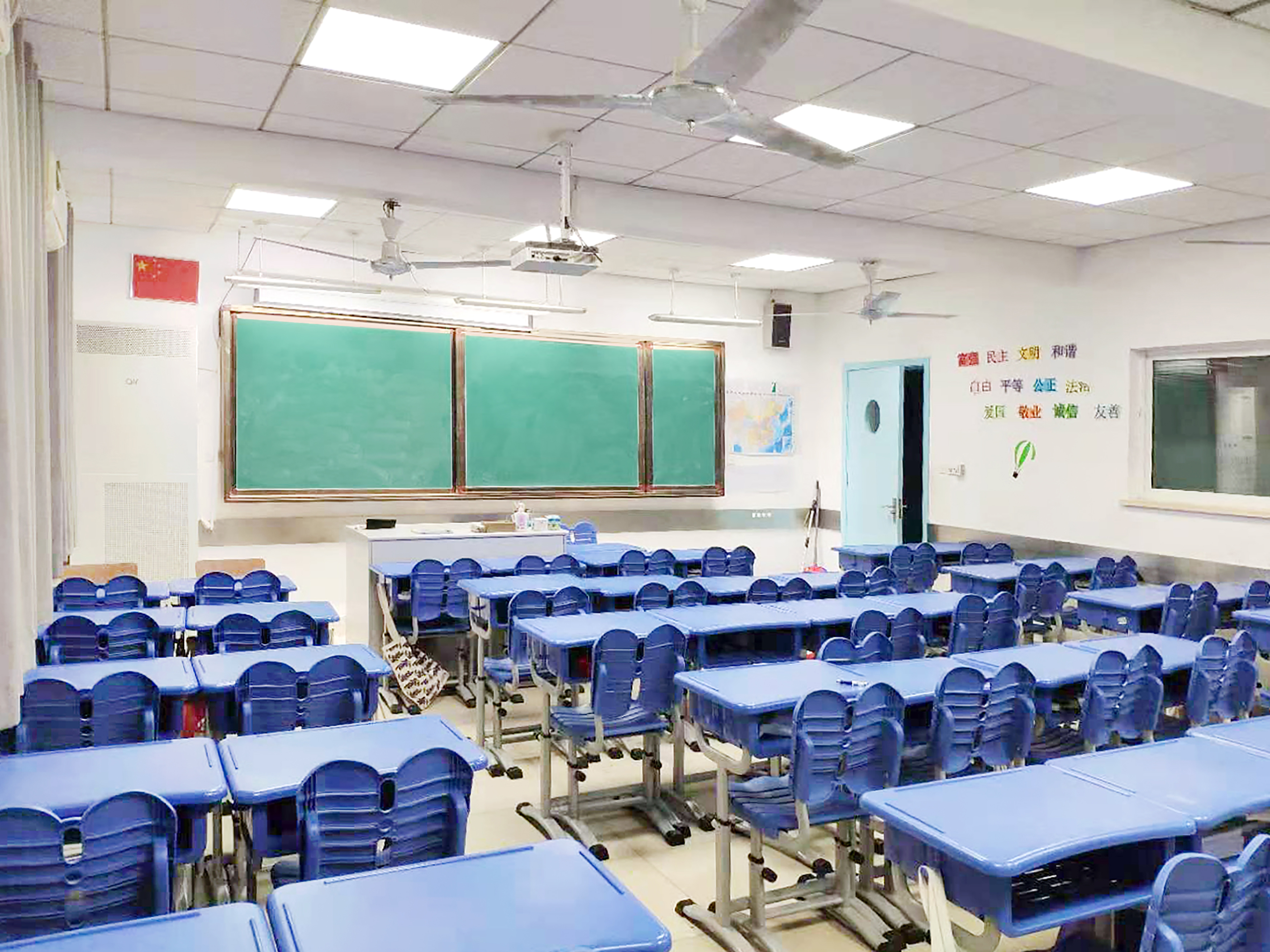 上海同济大学附属存志学校.jpg